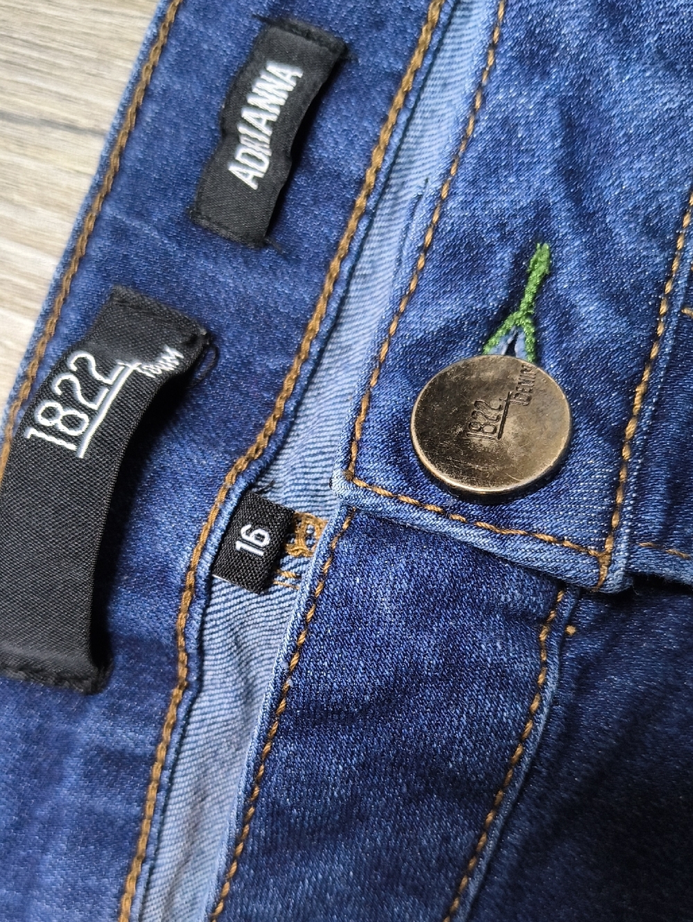 sac332 Adrianna High Rise Skinny w/28" Inseams 1822 Denim Woman's Jeans Size 16 - Picture 6 of 6
